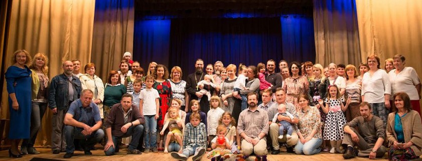 Участники московских и подмосковных православных семейных клубов трезвости встретились на праздничном концерте во Фрязино