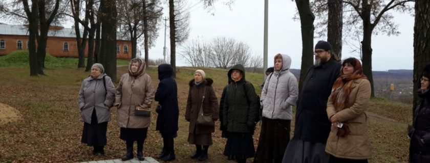 Участники семейных клубов трезвости совершили паломническую поездку в Алексин и Колюпаново