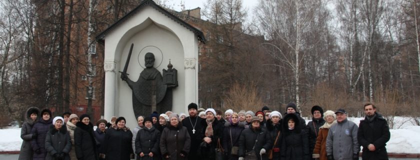 Прихожане храма всех святых во Всехсвятском на Соколе, общинники Семейных клубов трезвости и члены отделения «Сокол» Всероссийского общества слепых совершили паломническою поездку по святым местам Подмосковья